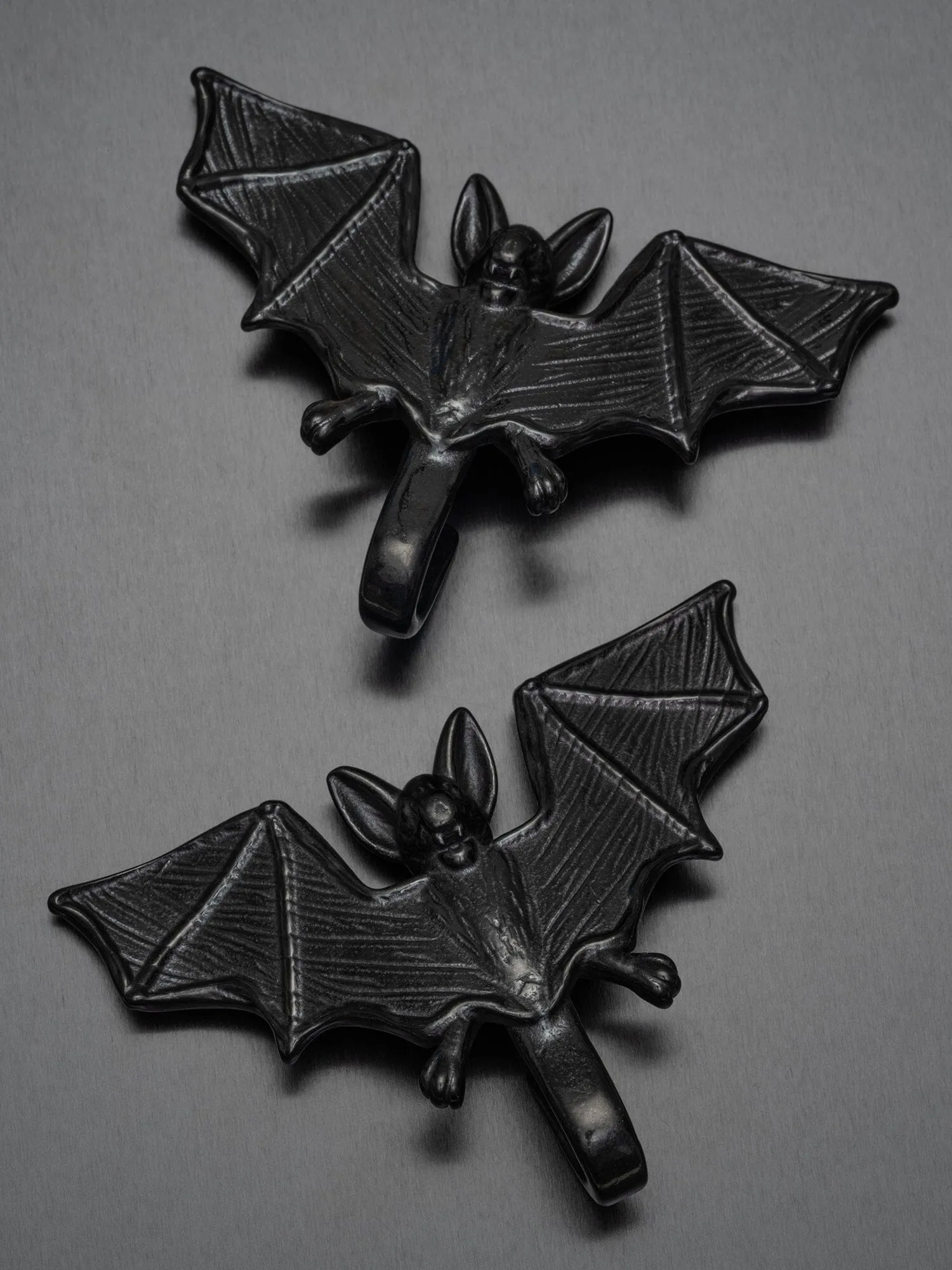 Black Upside Down Bat Steel Hangers