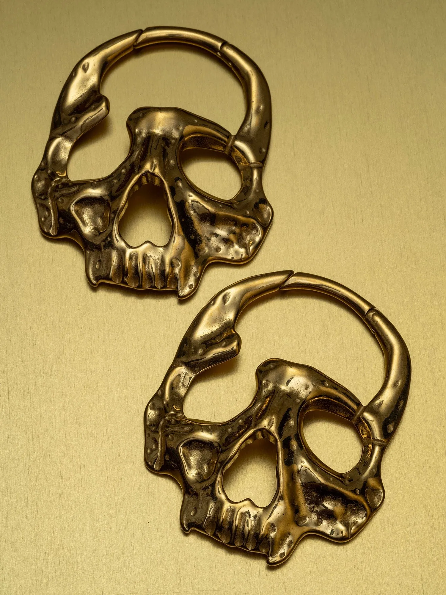 Gold Ancient Skull Steel Clicker Hangers