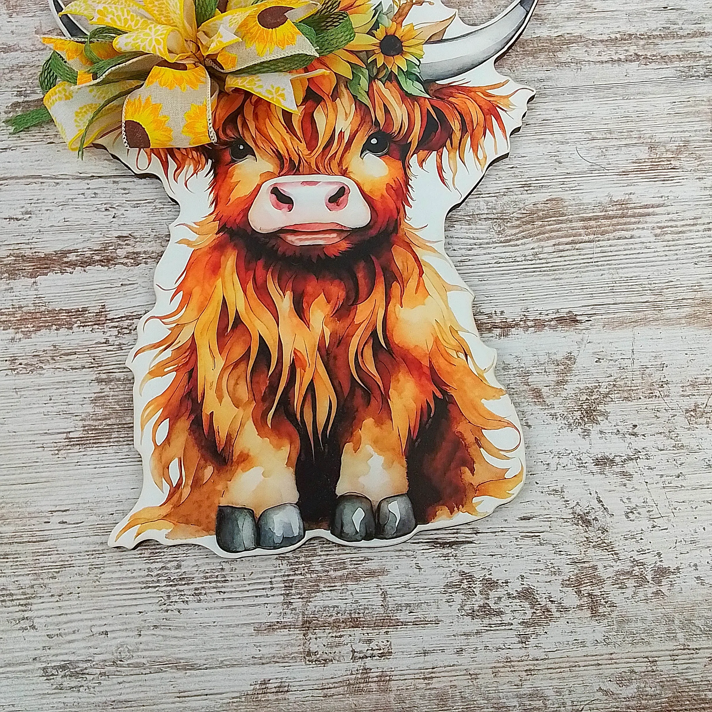 Highland Cow Door Hanger, Farmhouse-Style Home Decor, Unique Gift for Animal Lovers